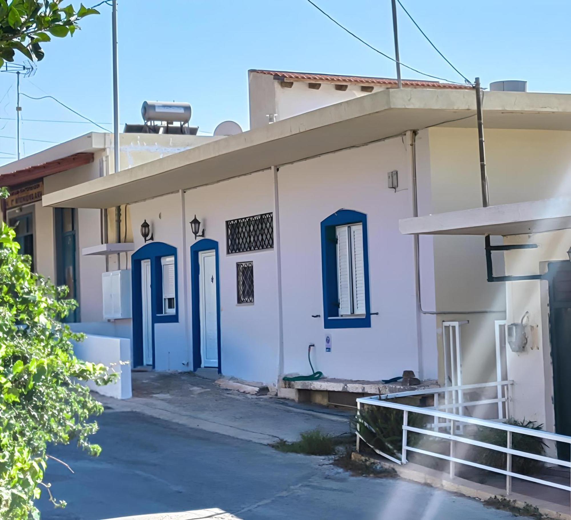 Plátanos Villa Nelparadi מראה חיצוני תמונה
