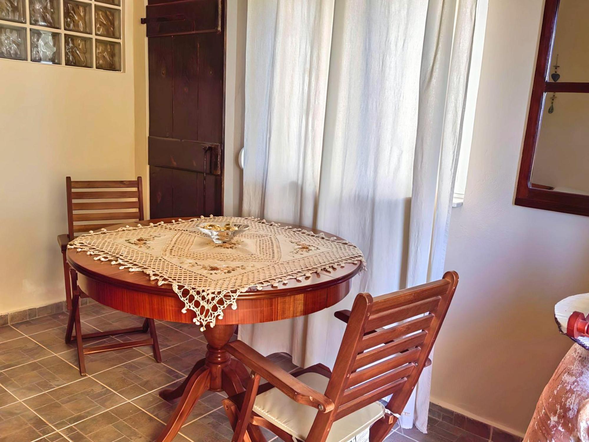 Plátanos Villa Nelparadi מראה חיצוני תמונה